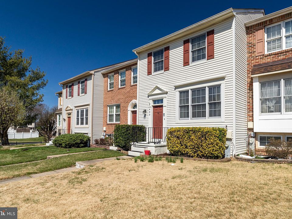 1st image of 490 Watson Ct