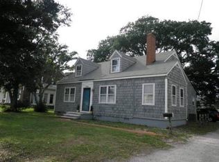 1904 Arendell St, Morehead City, NC 28557