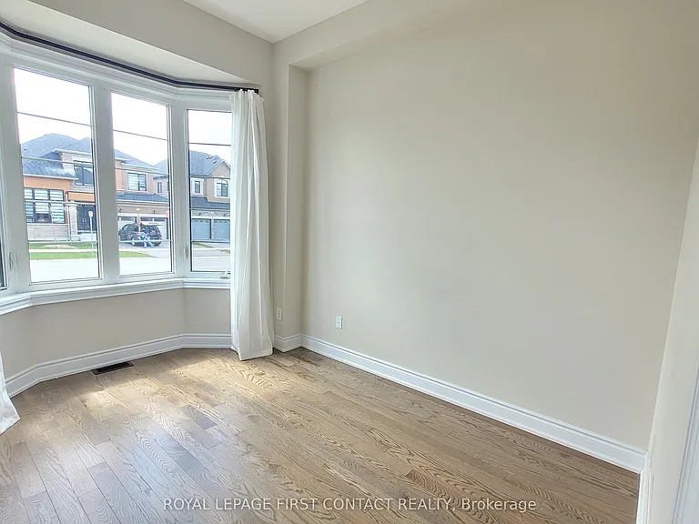 113 Bearberry Rd — Photo 7