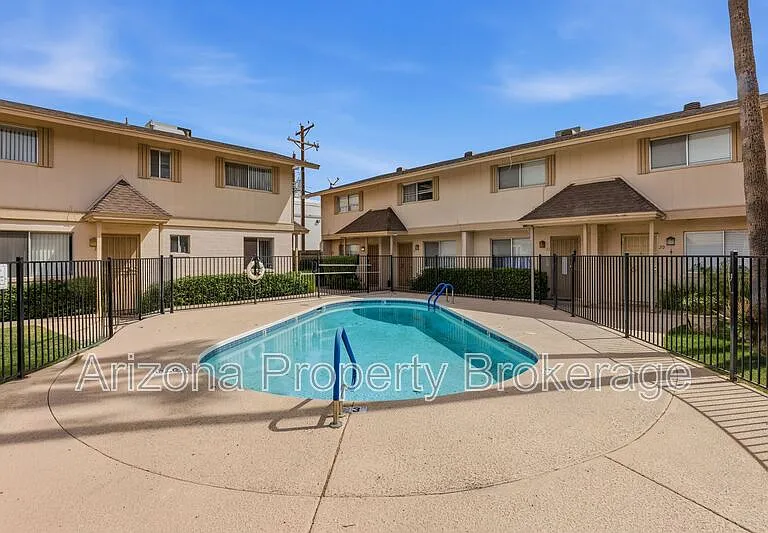 3934 E Piccadilly Rd #9 — Photo 18