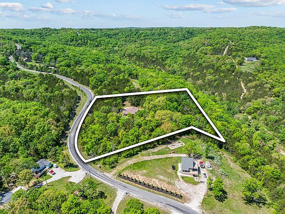 4th image of 795 Watson Road