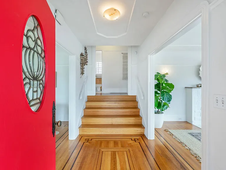 Entry - staging
