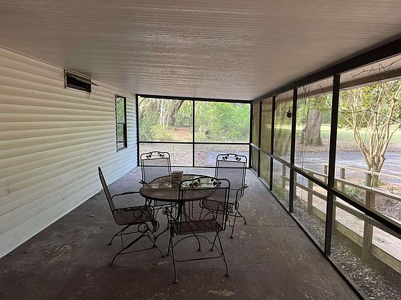 5th image of 608 Coral Farms Rd