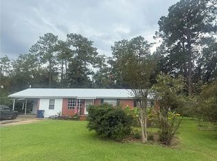 252 Horse Stamp Church Rd, Waverly, GA 31565