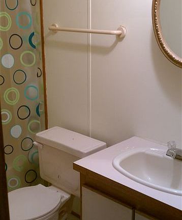 2nd Bathroom
