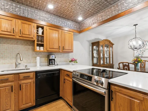 1555 Lafayette Dr APT B, Upper Arlington, OH 43220