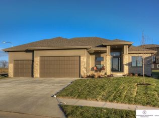 7855 S 194th St, Gretna, NE 68028