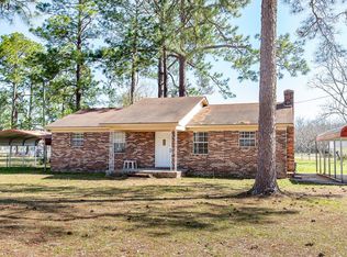 2875 S Lakeview Dr, Waycross, GA 31503