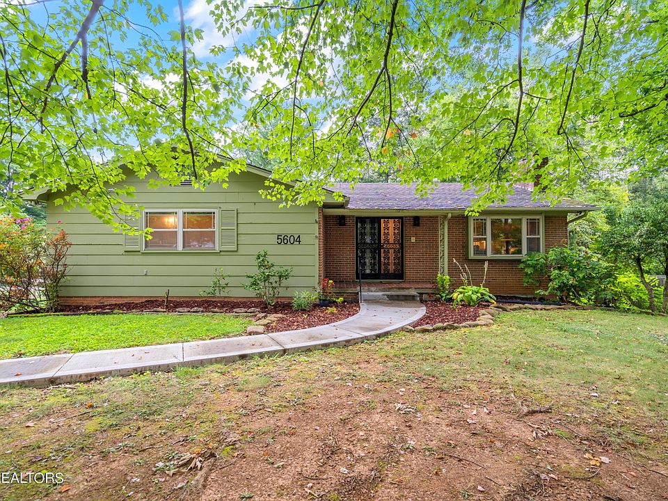 1st image of 5604 Chesswood Dr