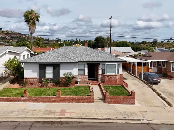 6751 Carthage St, San Diego, CA 92120
