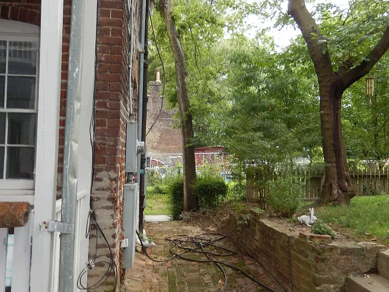 106 S Pine St — Photo 13