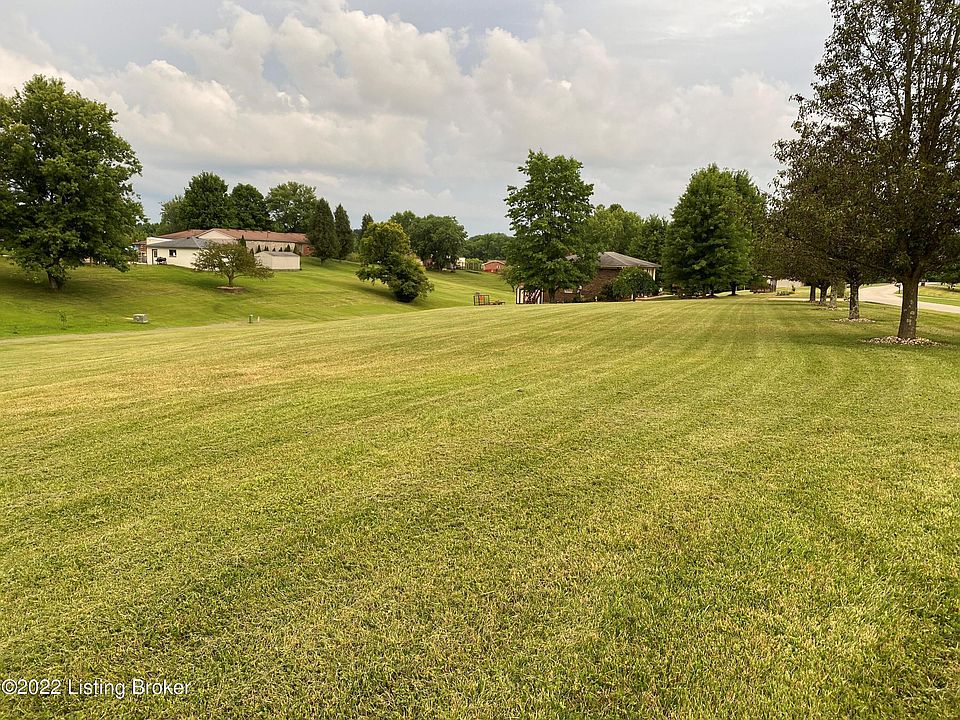 1st image of 18 Trace Ln