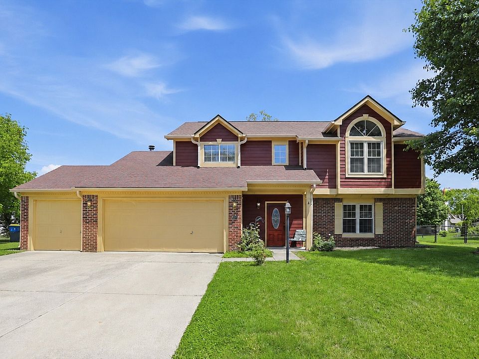 1st image of 6723 Silver Tree Dr