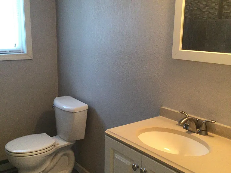 913 Mulberry Ln — Photo 11