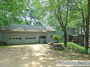 104 Edgewater Dr, Barrington, NH 03825