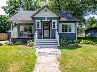 29 Bond St, Quincy, MI 49082