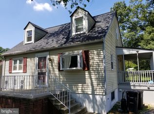 5106 W Lanham Dr, Hyattsville, MD 20784