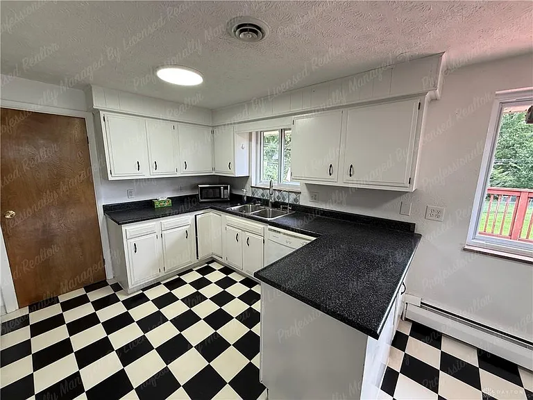 2190 Turnbull Rd — Photo 12