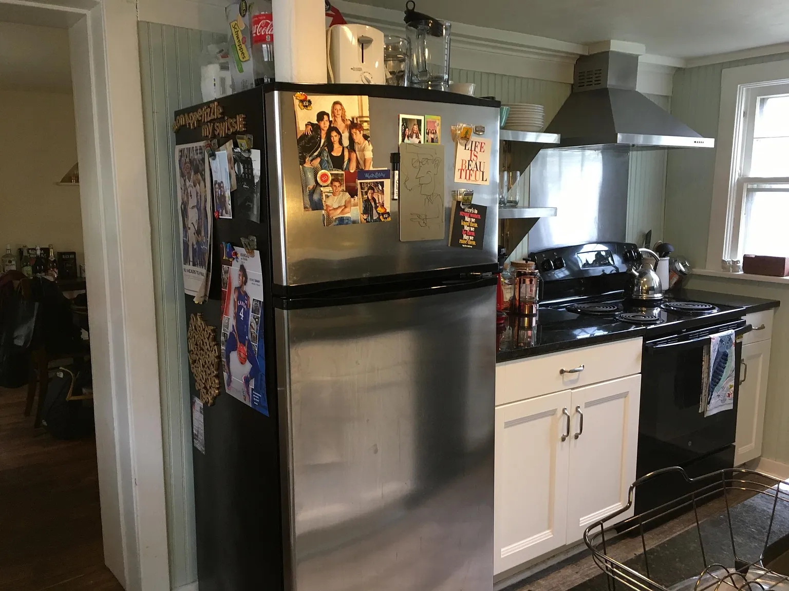 3 bed, 1.5 bath, 1536 sqft, $2,700 — Photo 4