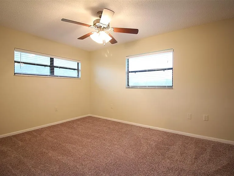 2014 Charnes Dr — Photo 15