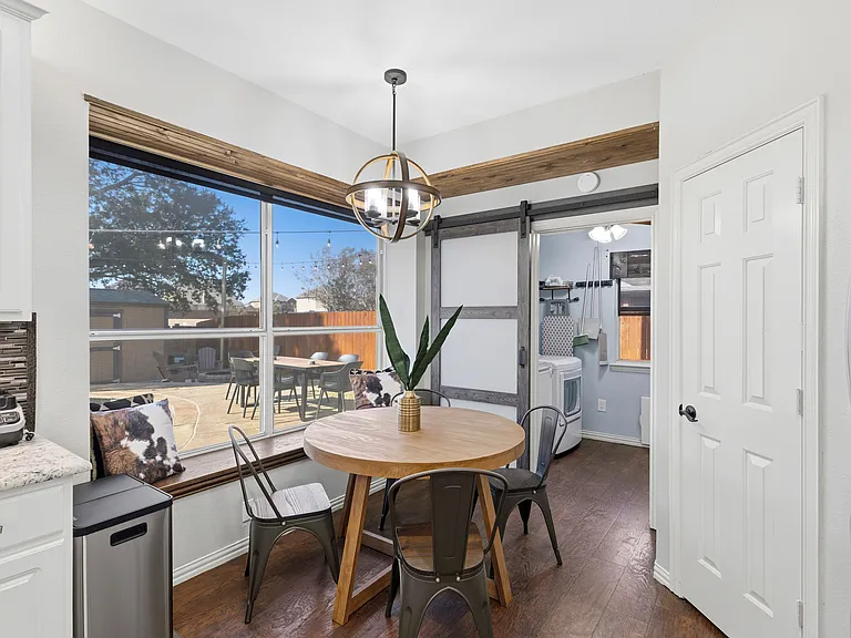 5717 Christy Ln — Photo 15