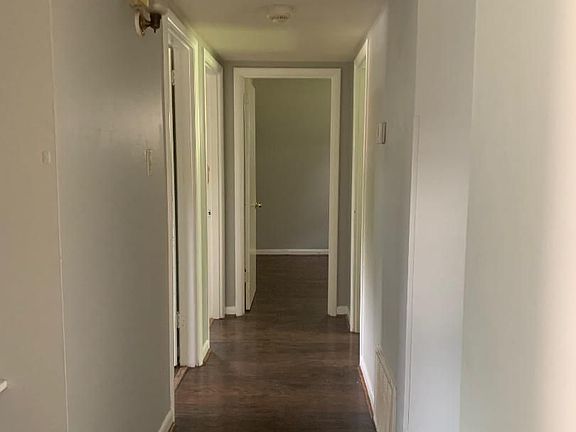 5th image of 1550 Bluebird Ln