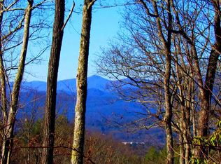 226 Mountain Sunset Trl, Hendersonville, NC 28739