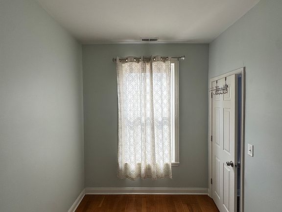 5th image of 4431 S Marshfield Ave #3-F