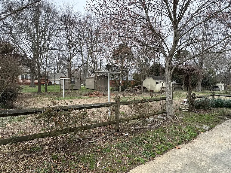 1032 Belmorrow Dr — Photo 25