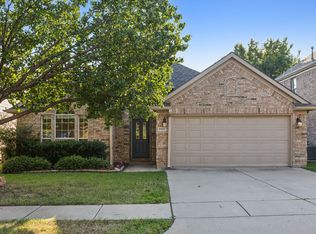 9905 Shelburne Rd, Fort Worth, TX 76244