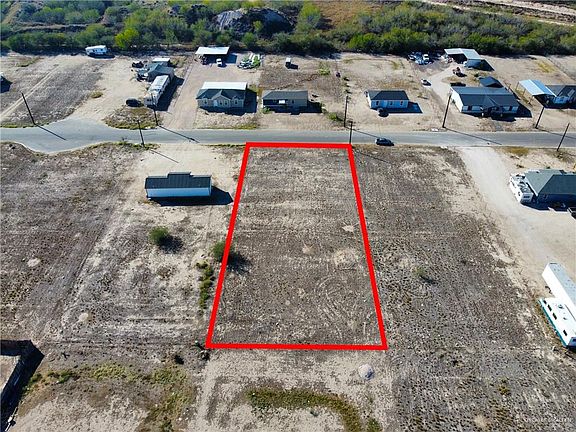 3rd image of 2755 La Maceta St