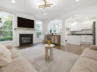 21 Chestnut Ct #11, Cedar Grove Twp., NJ 07009