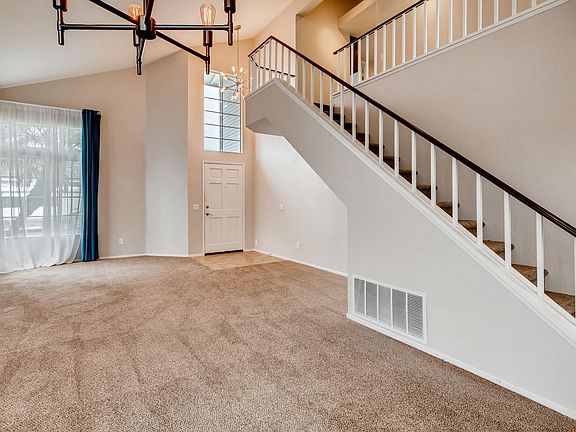 5th image of 2103 Madiera Dr
