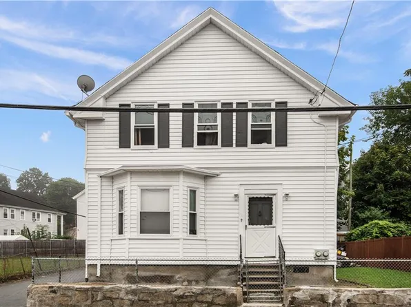 734 Douglas Ave, Providence, RI 02904