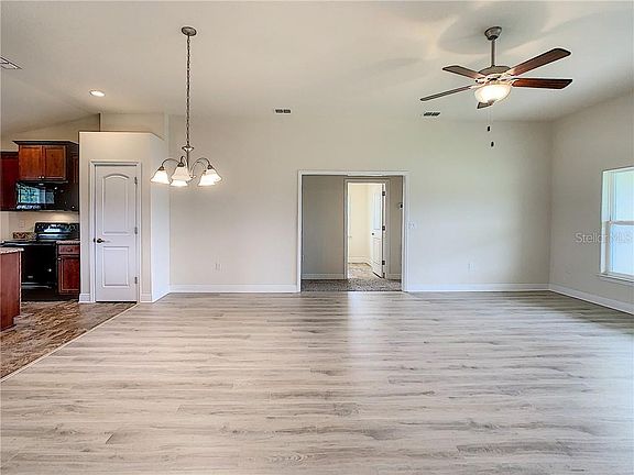 5th image of 7516 Sloewood Dr