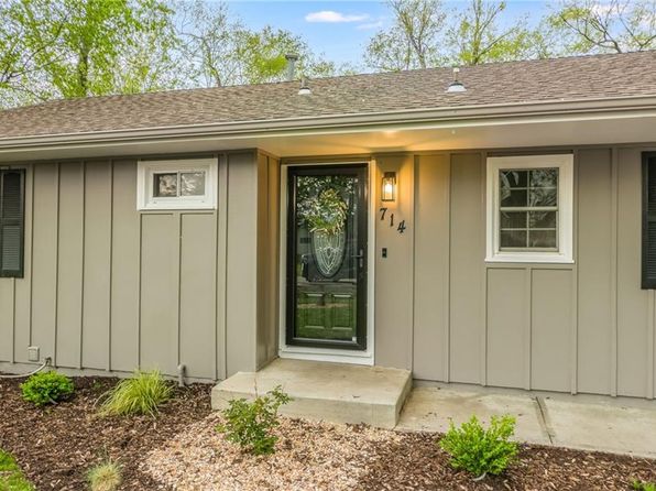 714 SE Green St, Lees Summit, MO 64063