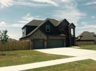 2791 N Purple Phlox Ln, Fayetteville, AR 72704