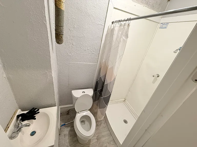 1446 Marion Pl — Photo 4