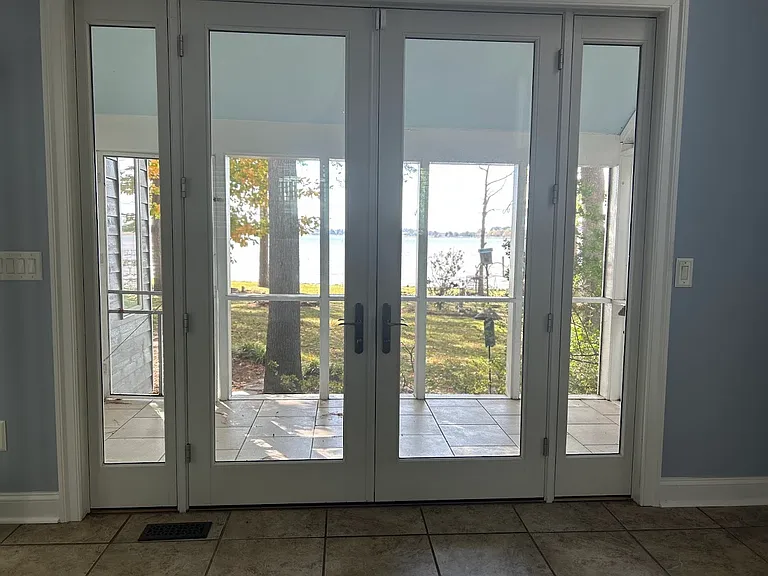 124 Eareckson Ln — Photo 13