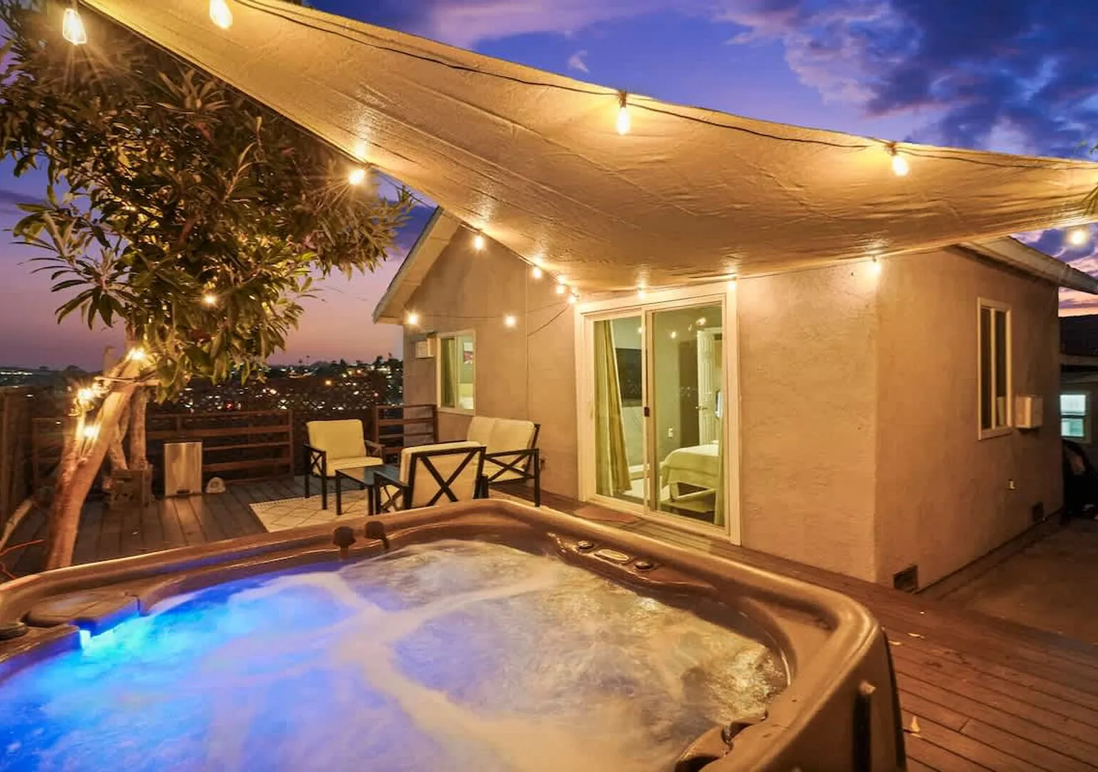 Highland Park Home: Jacuzzi, Hillside Views, Walk to Cafes — Photo 4