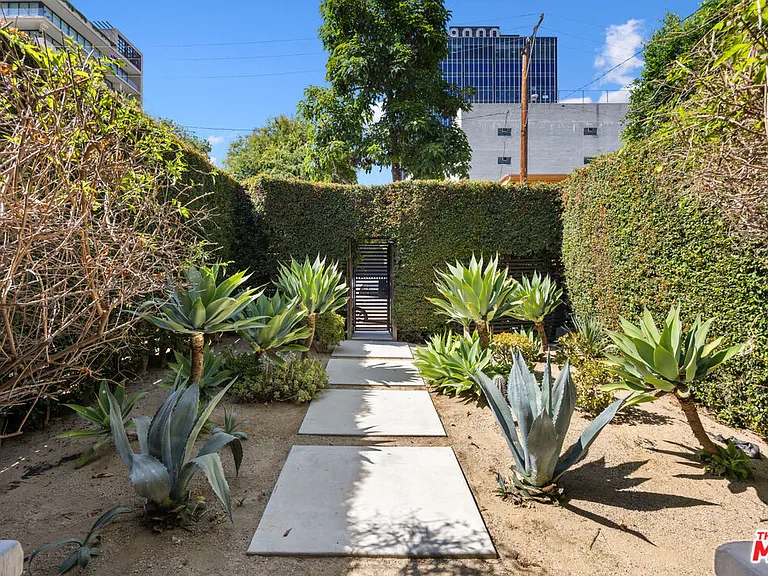 9014 Harratt St — Photo 3