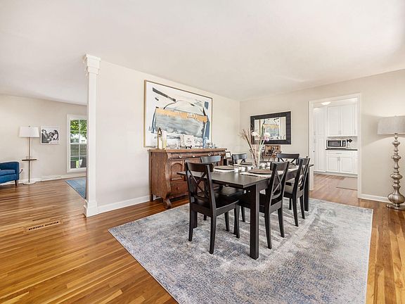 4th image of 1820 Willow Forge Dr