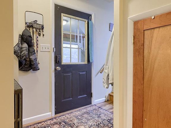 3rd image of 123 Murray Ave