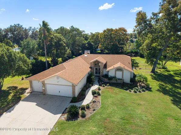 11316 Orangewood Ct, Spring Hill, FL 34609