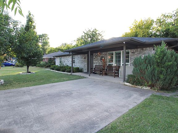 5th image of 372 Perch Rd