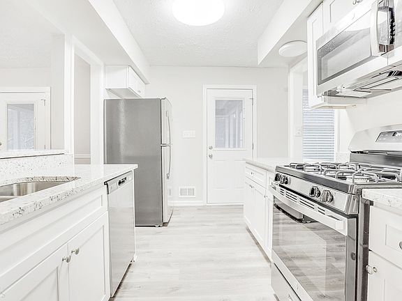 4th image of 2841 Quinbery Dr