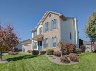 2216 Lake Woods Way, Stoughton, WI 53589