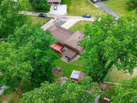 5th image of 1119 Lakeview Dr