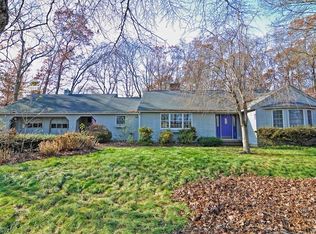 44 Hillside Rd, North Attleboro, MA 02760