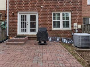 8104 Rhodell Ln, Springfield, VA 22153